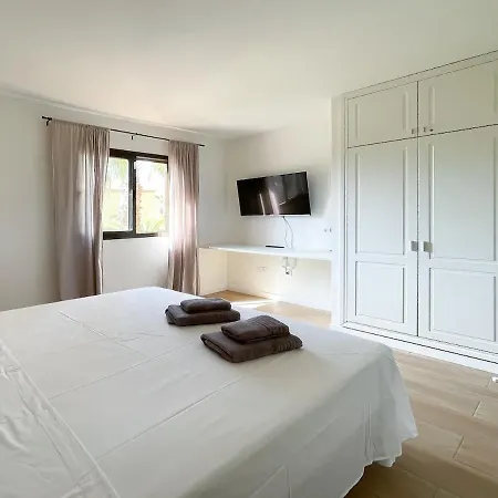 Oasis Papagayo 2 Emma's - By B-rent Apartment *